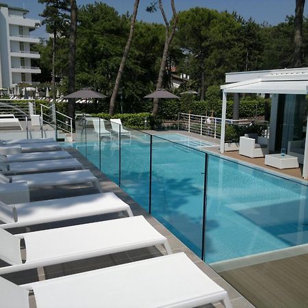 Suite Erica Lignano Hotel Lignano Sabbiadoro Kültér fotó