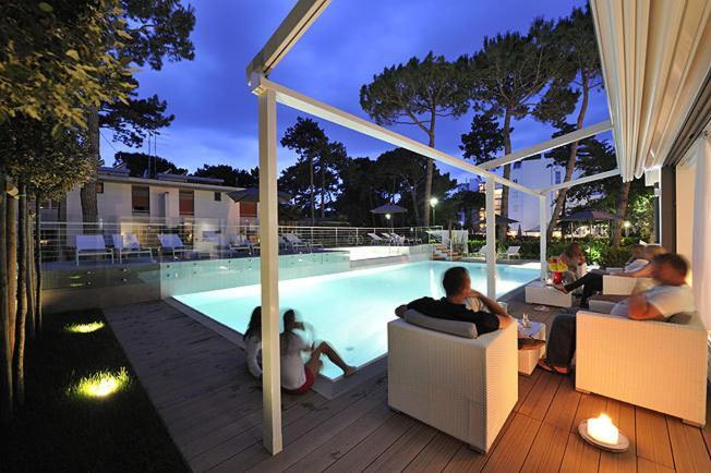 Suite Erica Lignano Hotel Lignano Sabbiadoro Kültér fotó