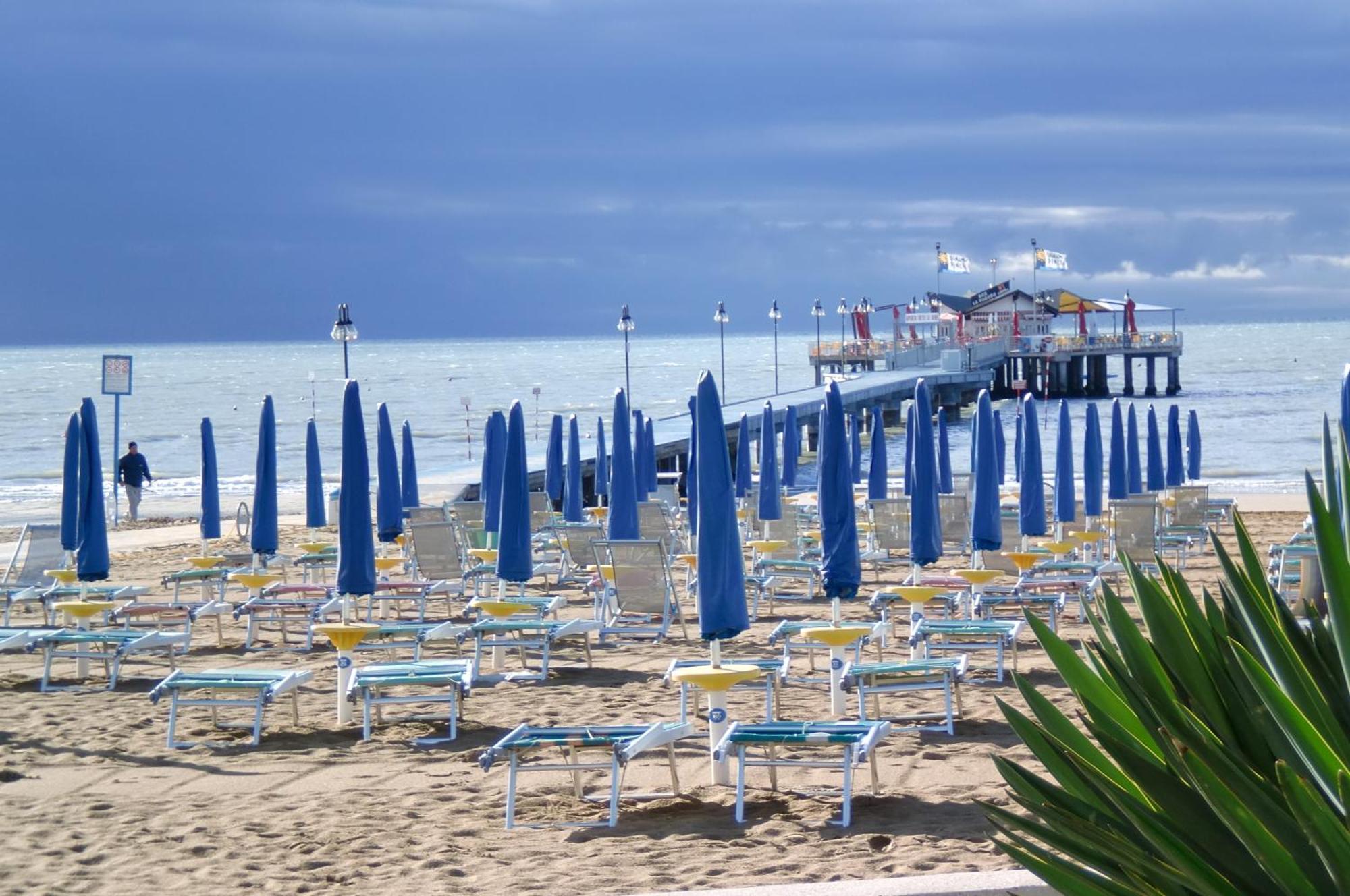 Suite Erica Lignano Hotel Lignano Sabbiadoro Kültér fotó