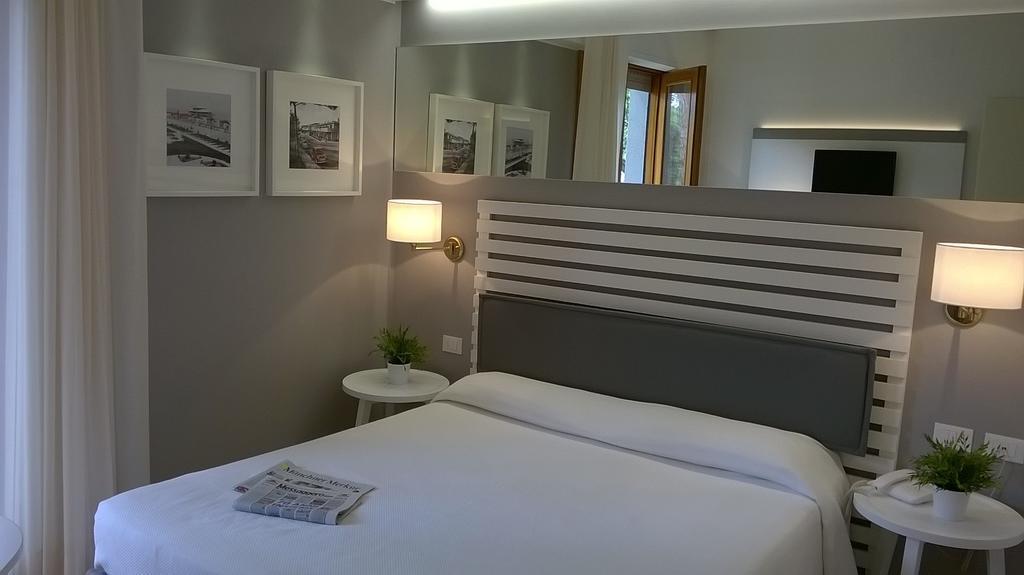 Suite Erica Lignano Hotel Lignano Sabbiadoro Kültér fotó