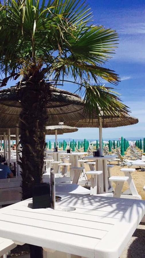 Suite Erica Lignano Hotel Lignano Sabbiadoro Kültér fotó